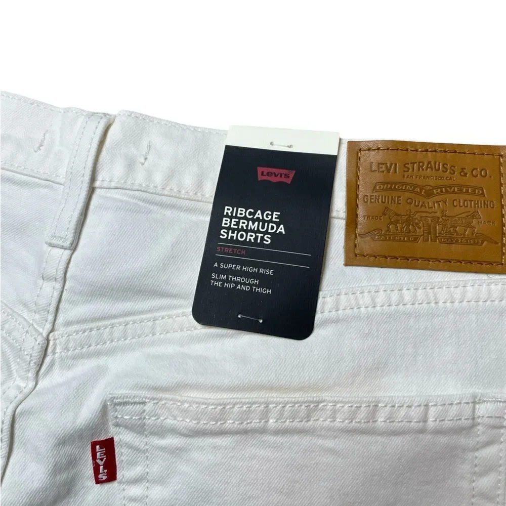 Ribcage Bermuda Women's Shorts Sour - White Size 33